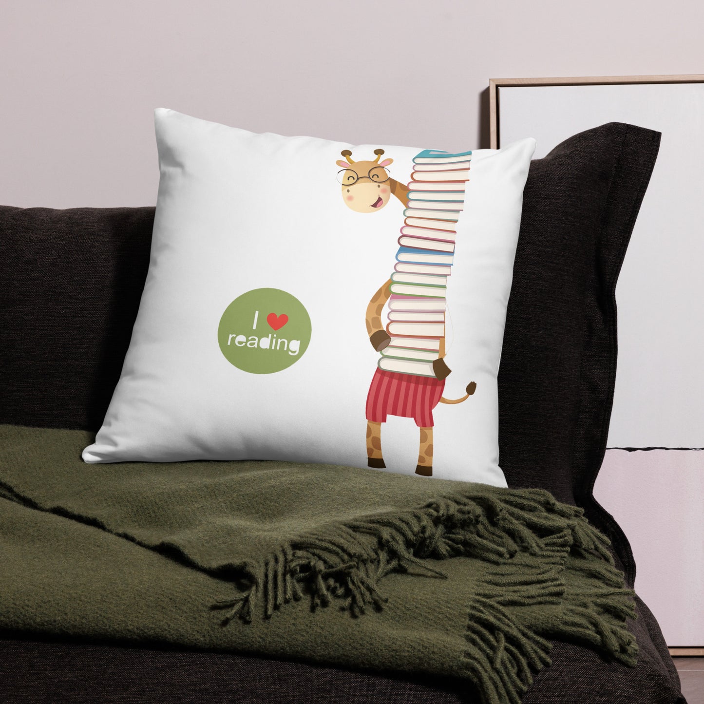 " I love reading"  - Giraffe Basic Pillow